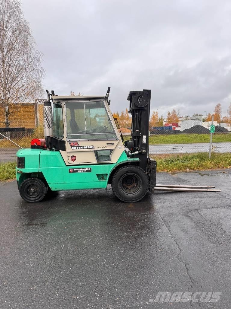 Mitsubishi FD 45 Diesel Trucker