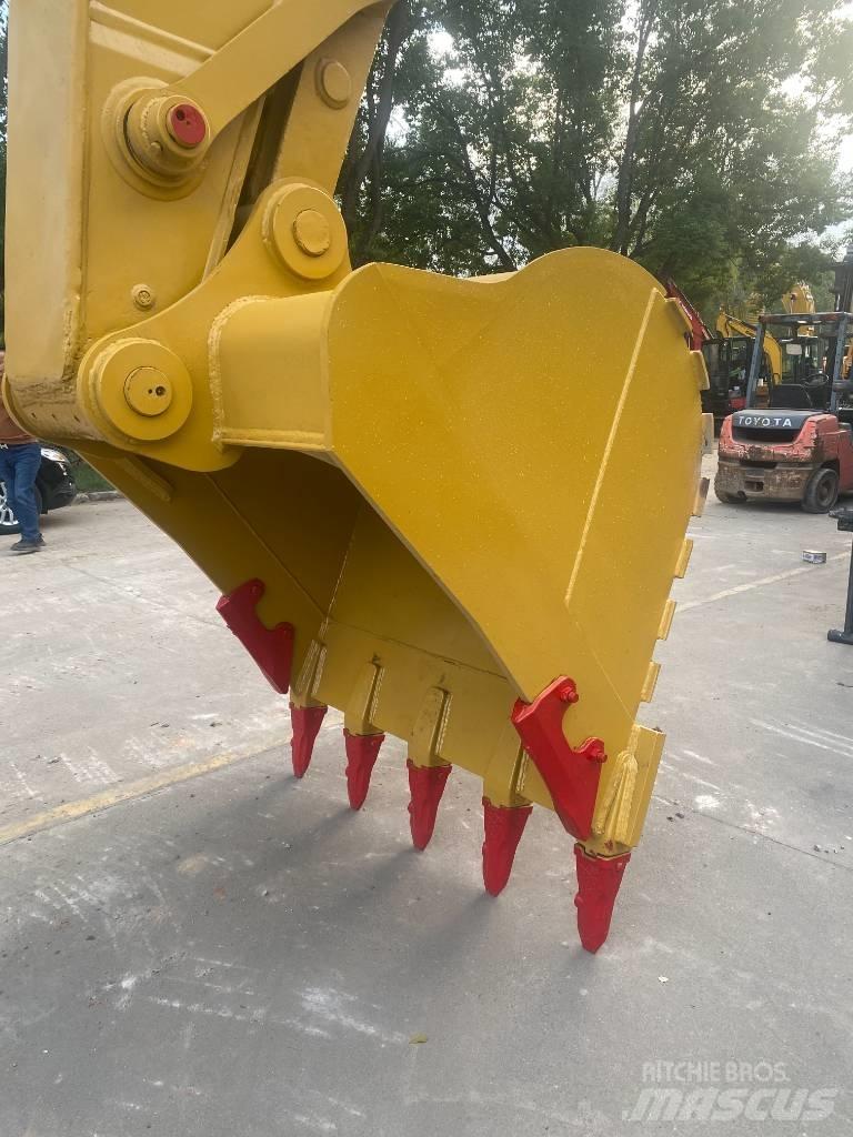 CAT 330 B Beltegraver