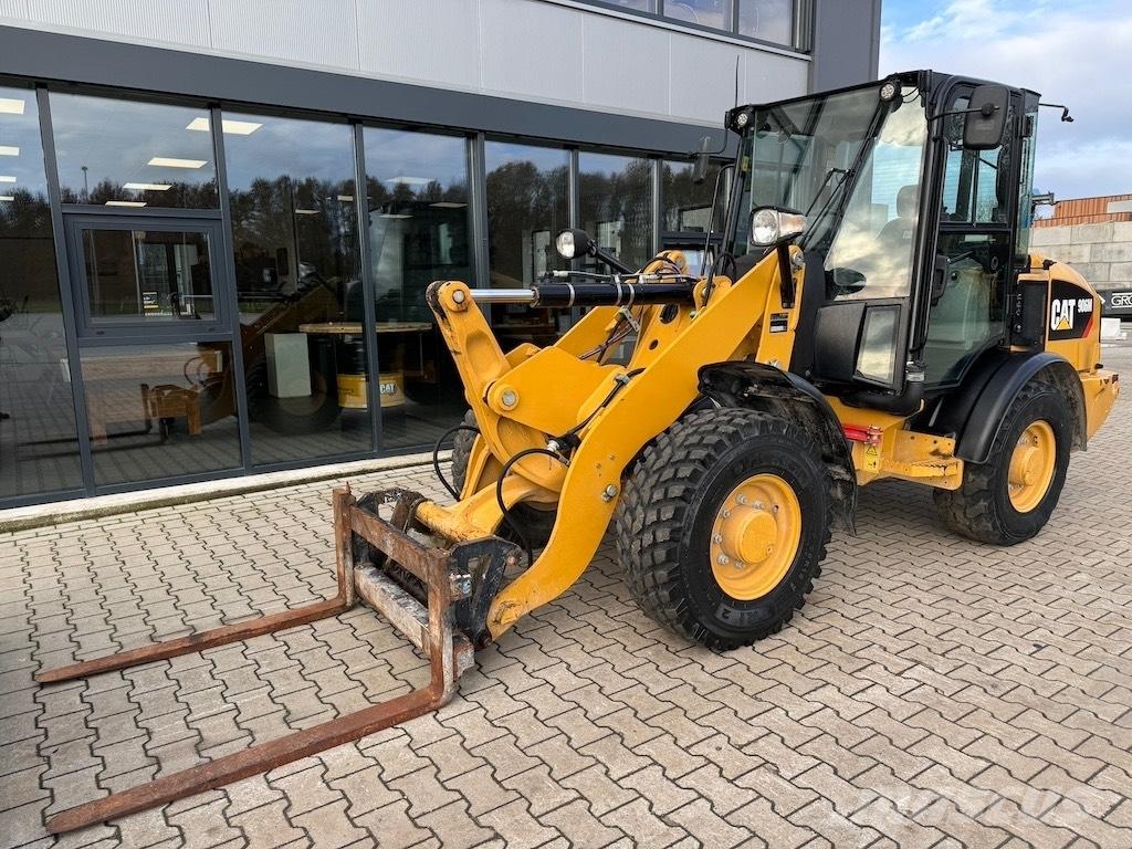 CAT 906M Hjullastere