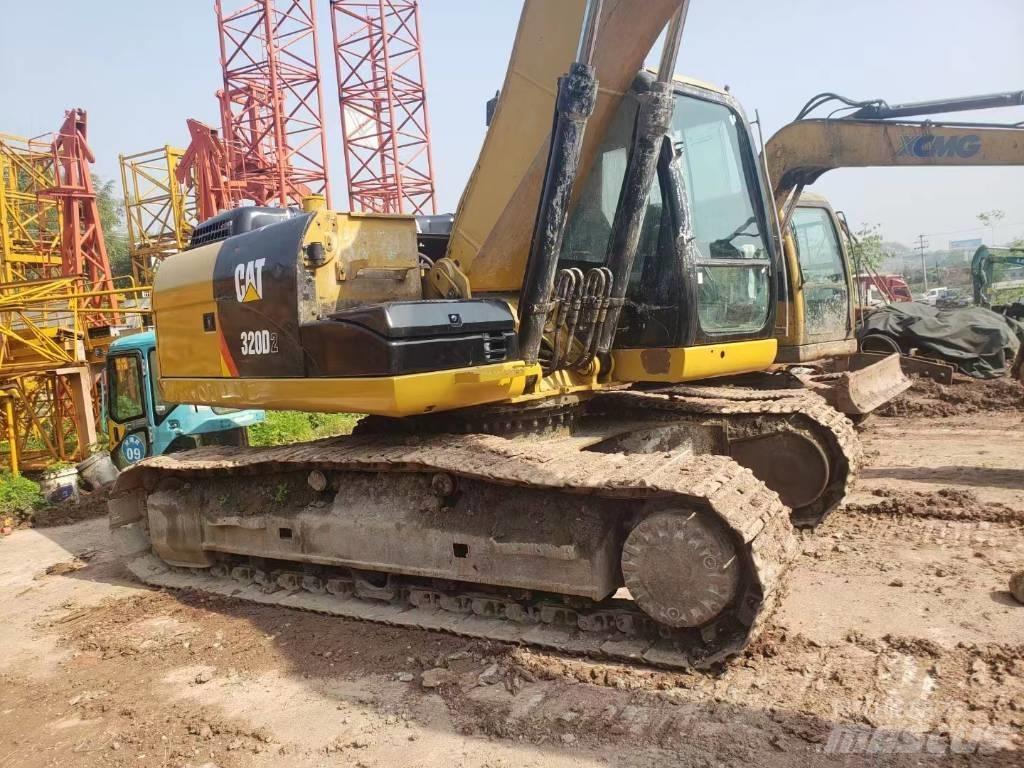 CAT 320 D Beltegraver