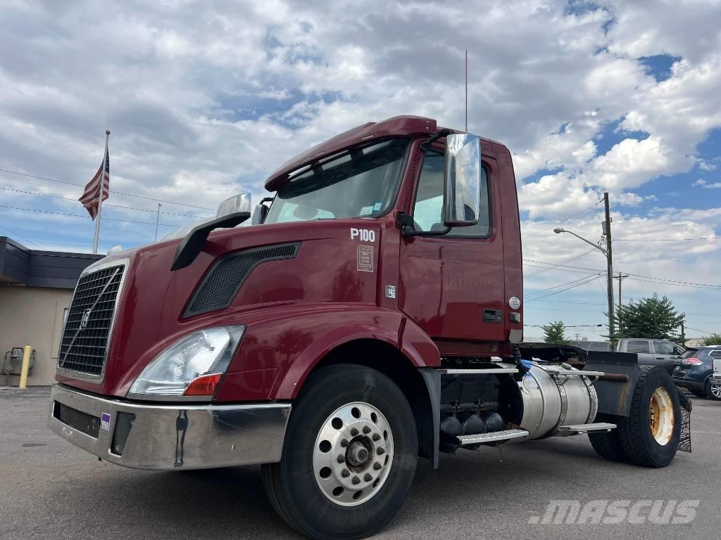 Volvo VNL 42 T300 Trekkvogner