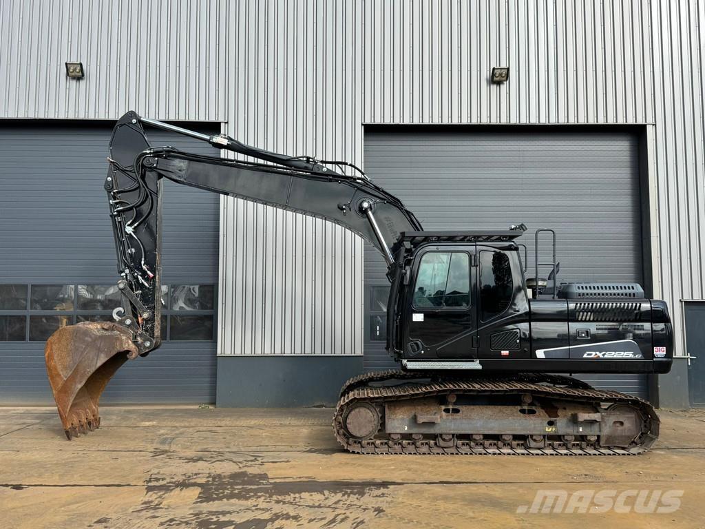 Doosan DX225LC-5 Beltegraver