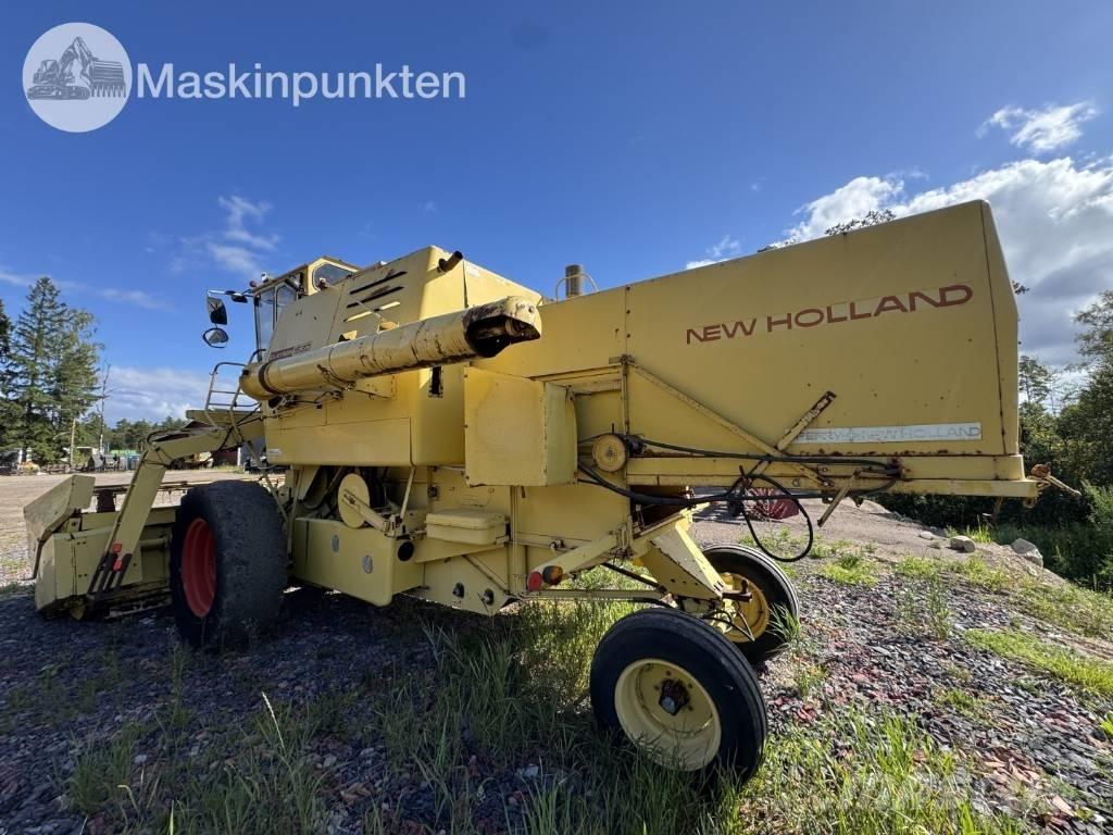 New Holland 1530 Skurtreskere