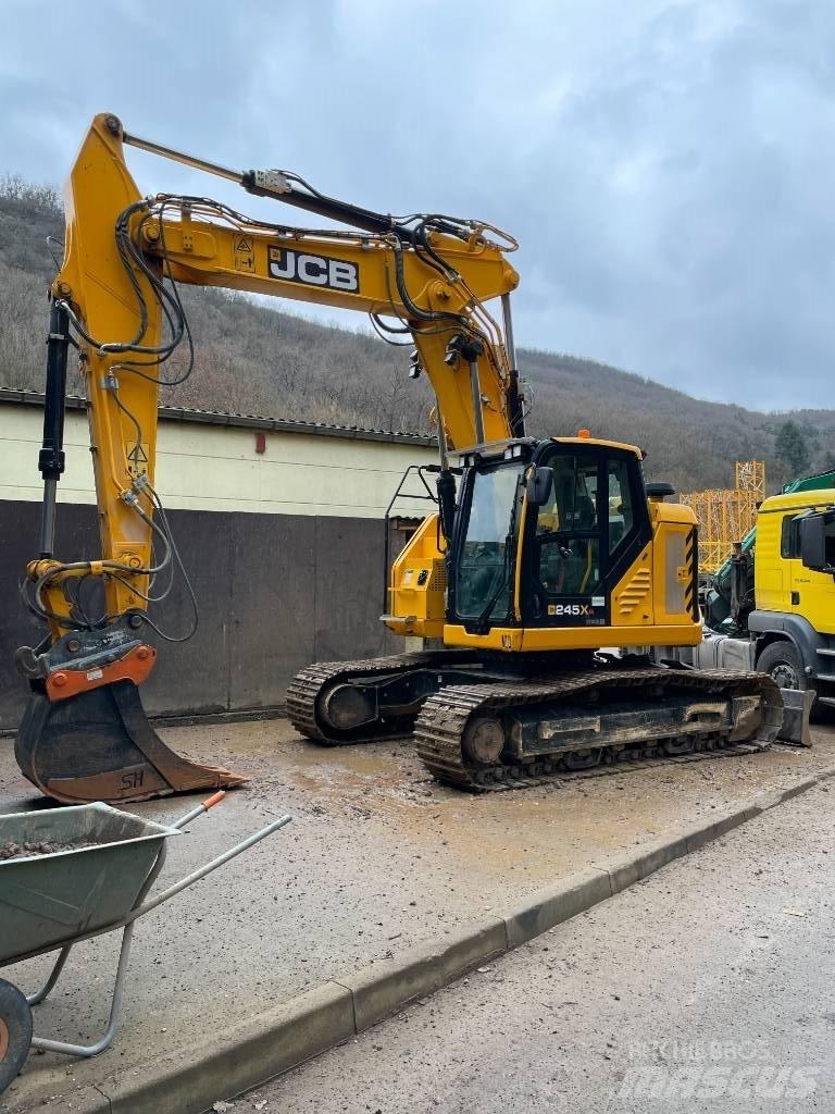 JCB 245 XR Beltegraver
