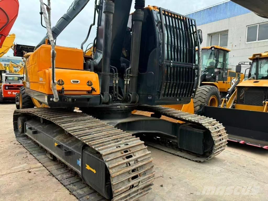 Hyundai R220LC-9S Midigravere 7 - 12t