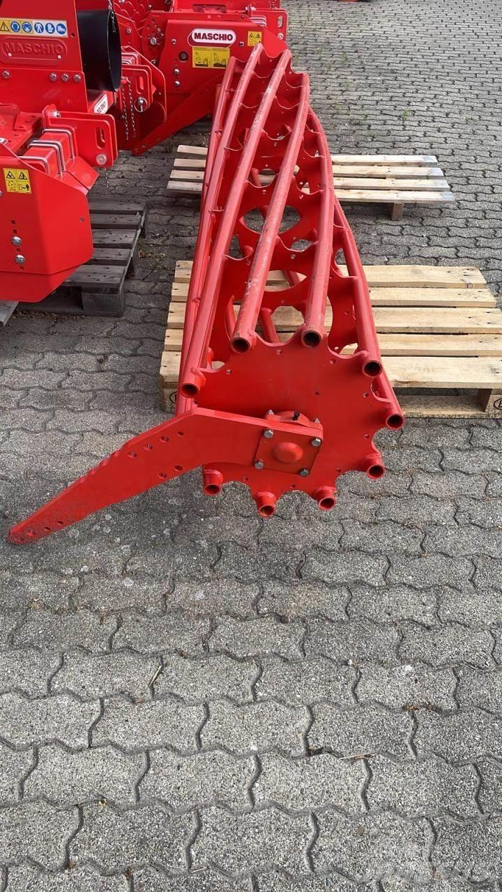 Kuhn Maxirohrwalze Slepe Valser