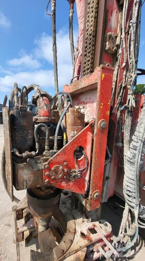 Klemm KR709-2 Fundamenterings rigger