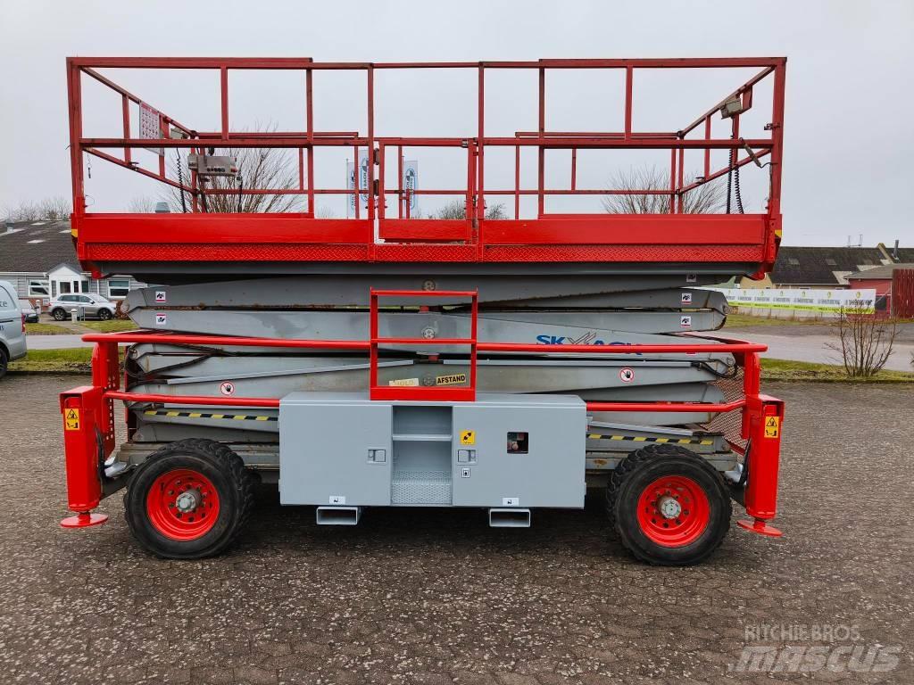 SkyJack SJ 9250 RT Sakselifter