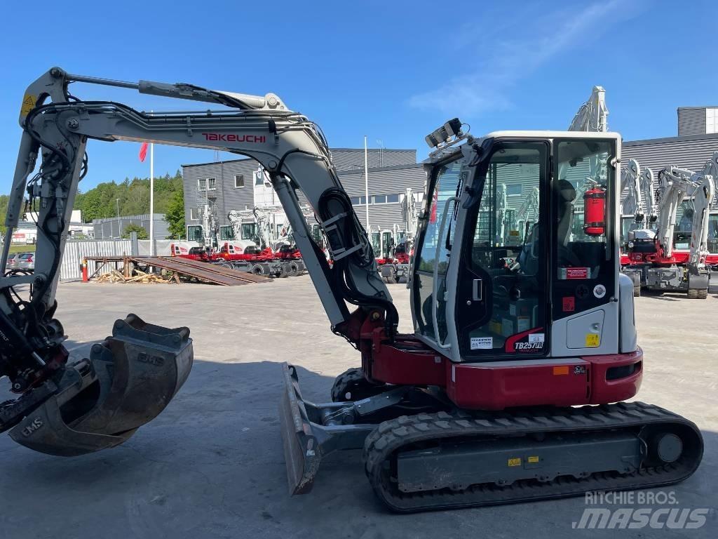 Takeuchi TB 257 FR Minigravere <7t