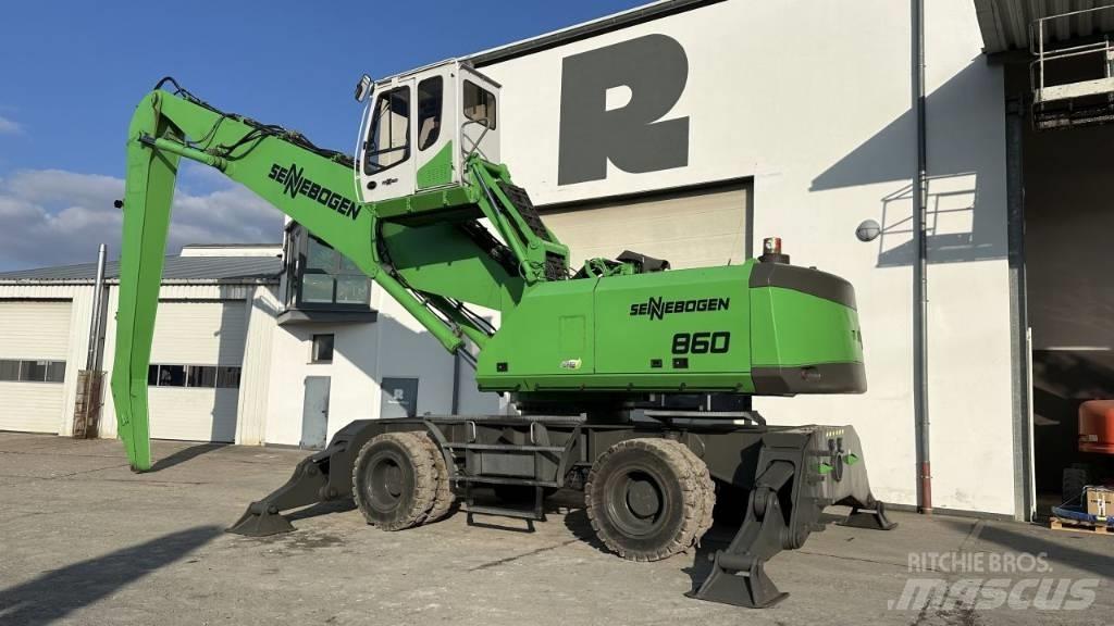 Sennebogen 860D Gravemaskiner for avfallshåndtering