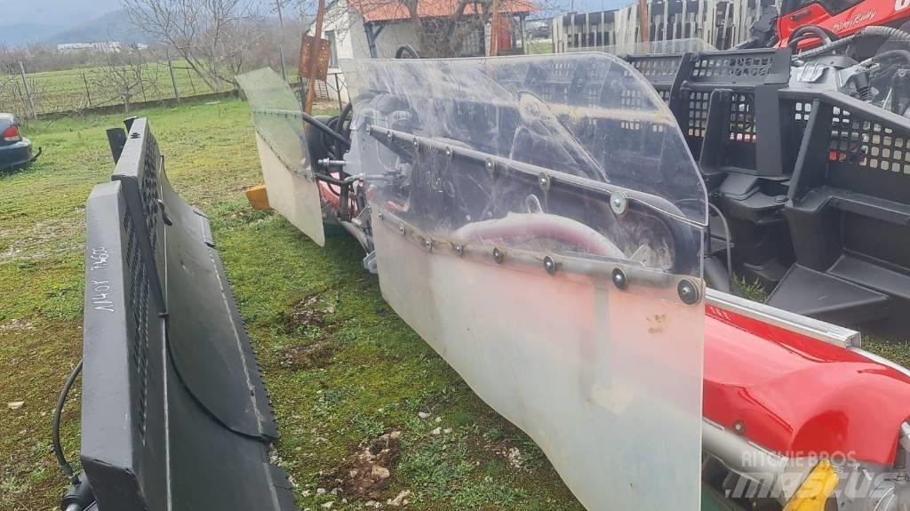  PistenBully  600 Tråkkemaskiner