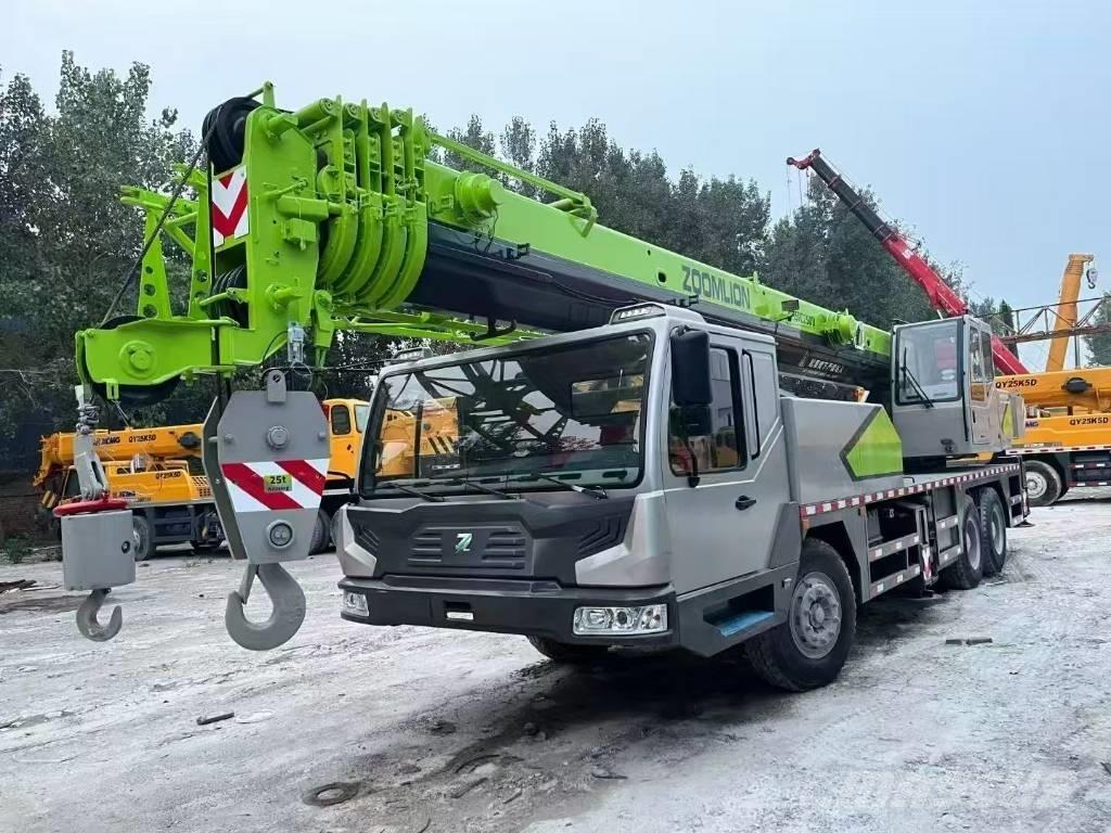 Zoomlion ZTC 250 A Allterreng kraner