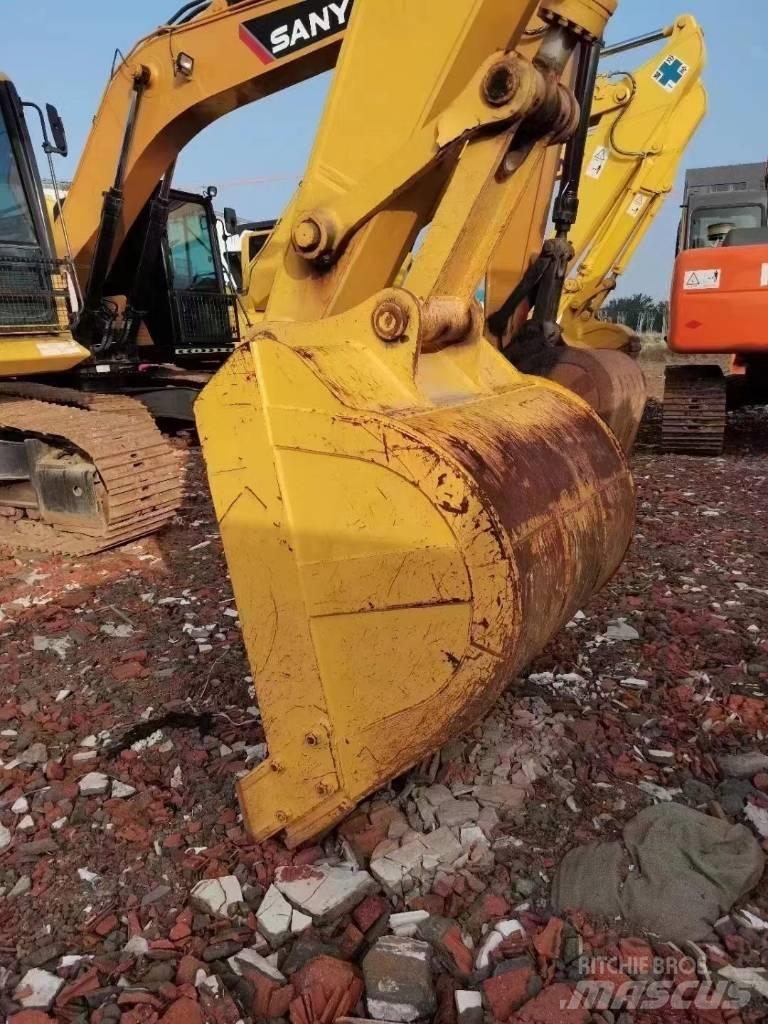Komatsu PC 210 Beltegraver