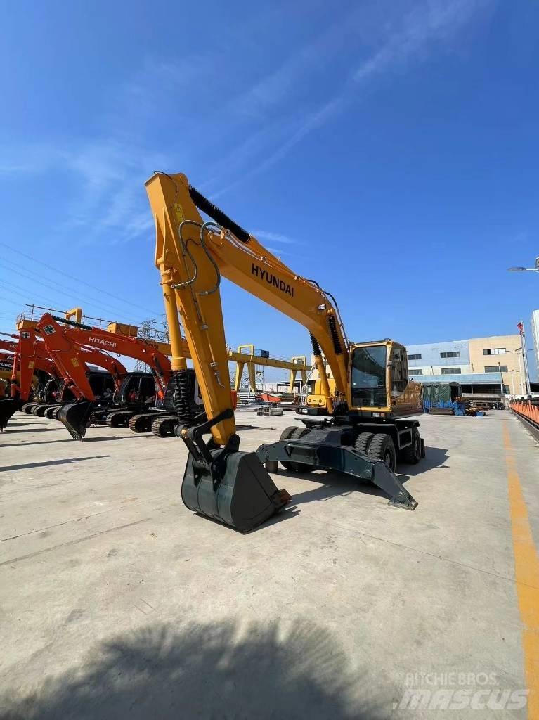 Hyundai 210W-9 Hjulgravere