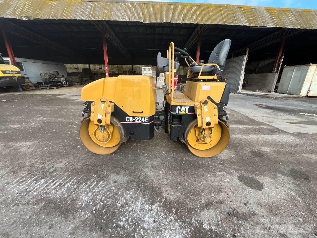 CAT CB 224E Tandem Valser