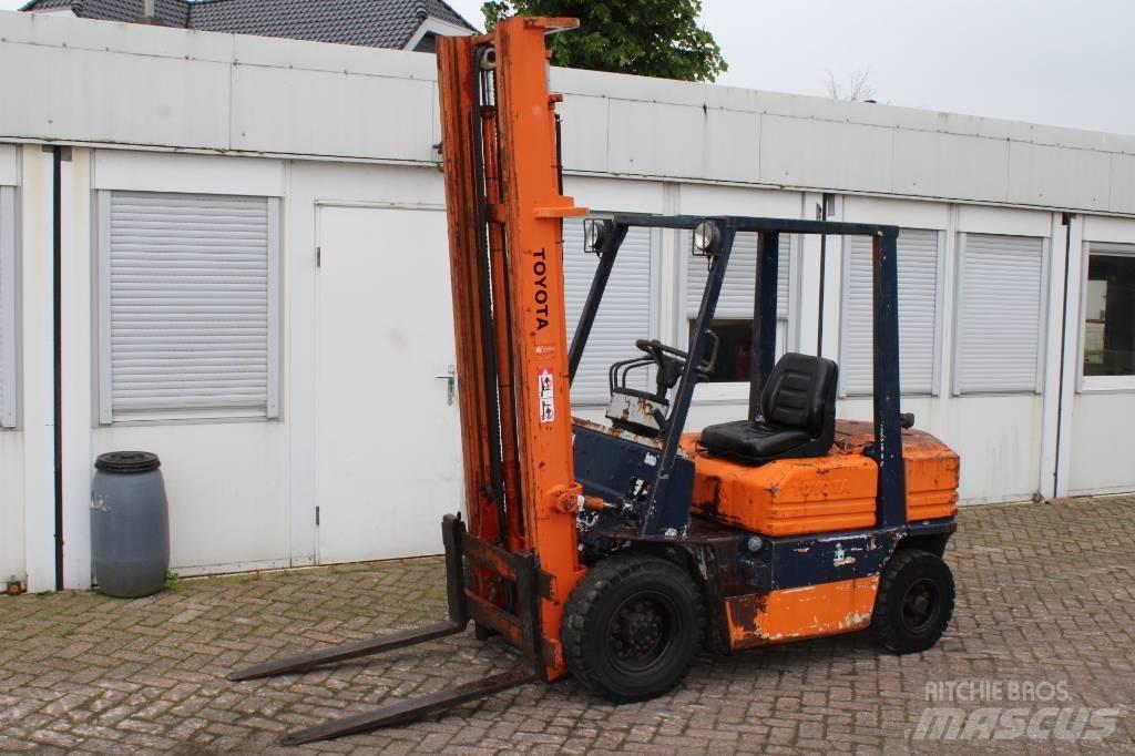 Toyota 5 FD 25 Diesel Trucker