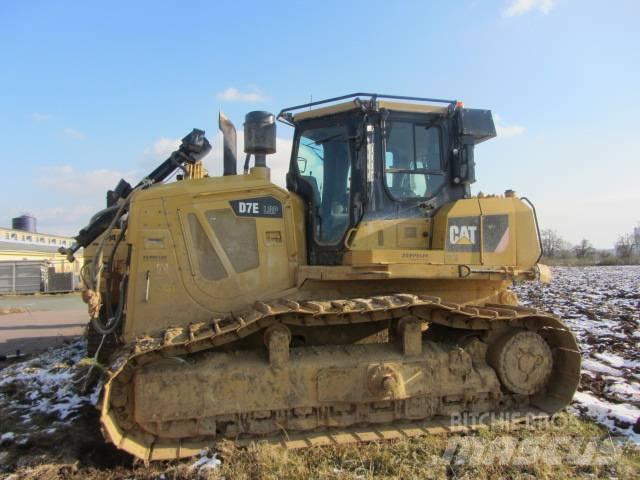 CAT D 7 E Dozere Beltegående