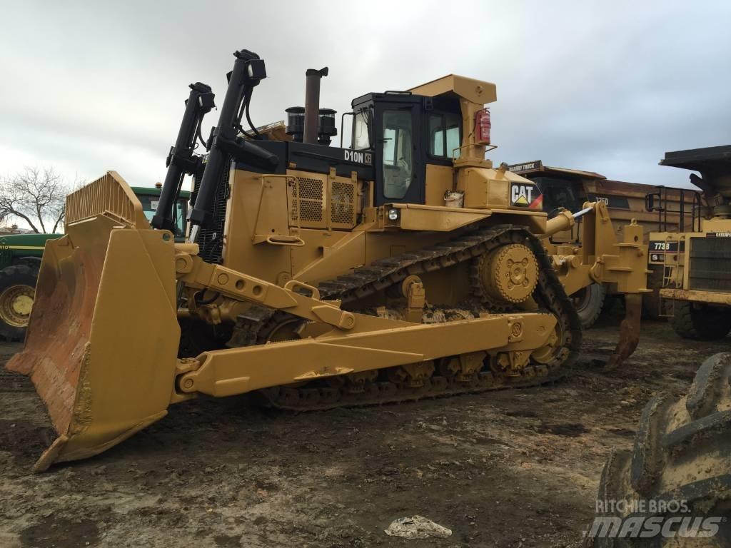 CAT D 10 N Dozere Beltegående