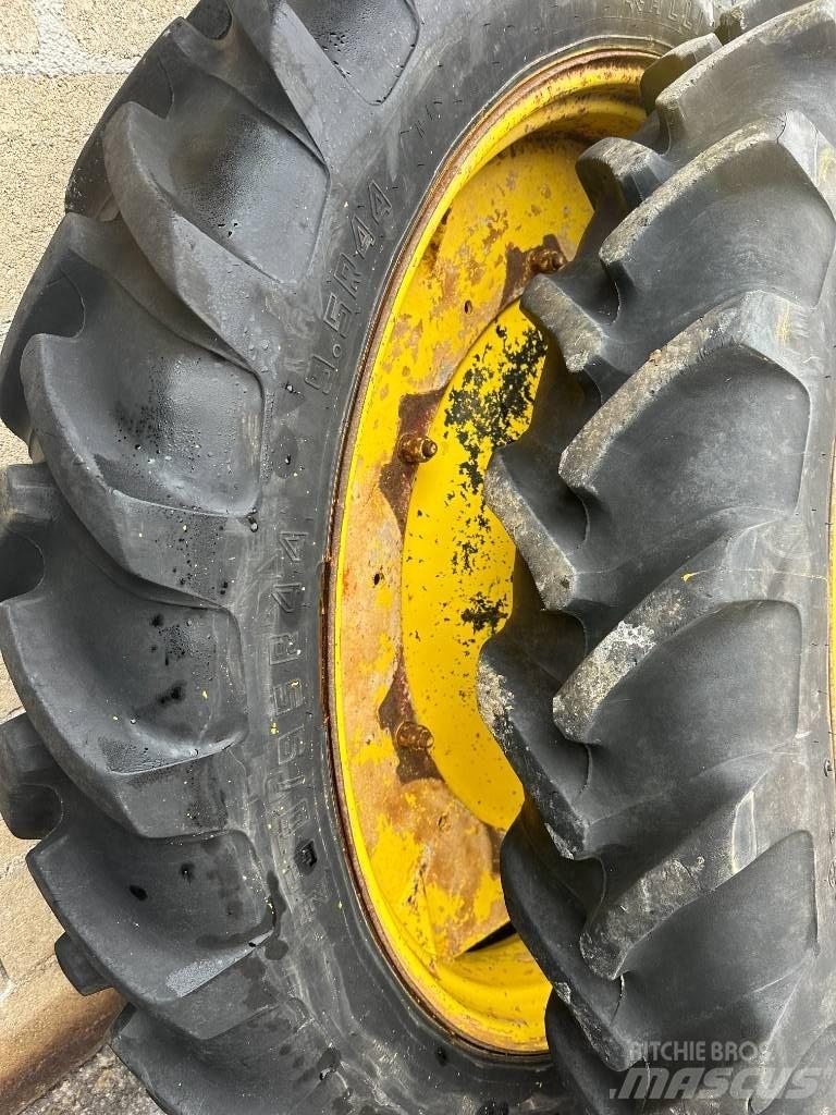 Alliance 230/95R44 Dekk, hjul og felger