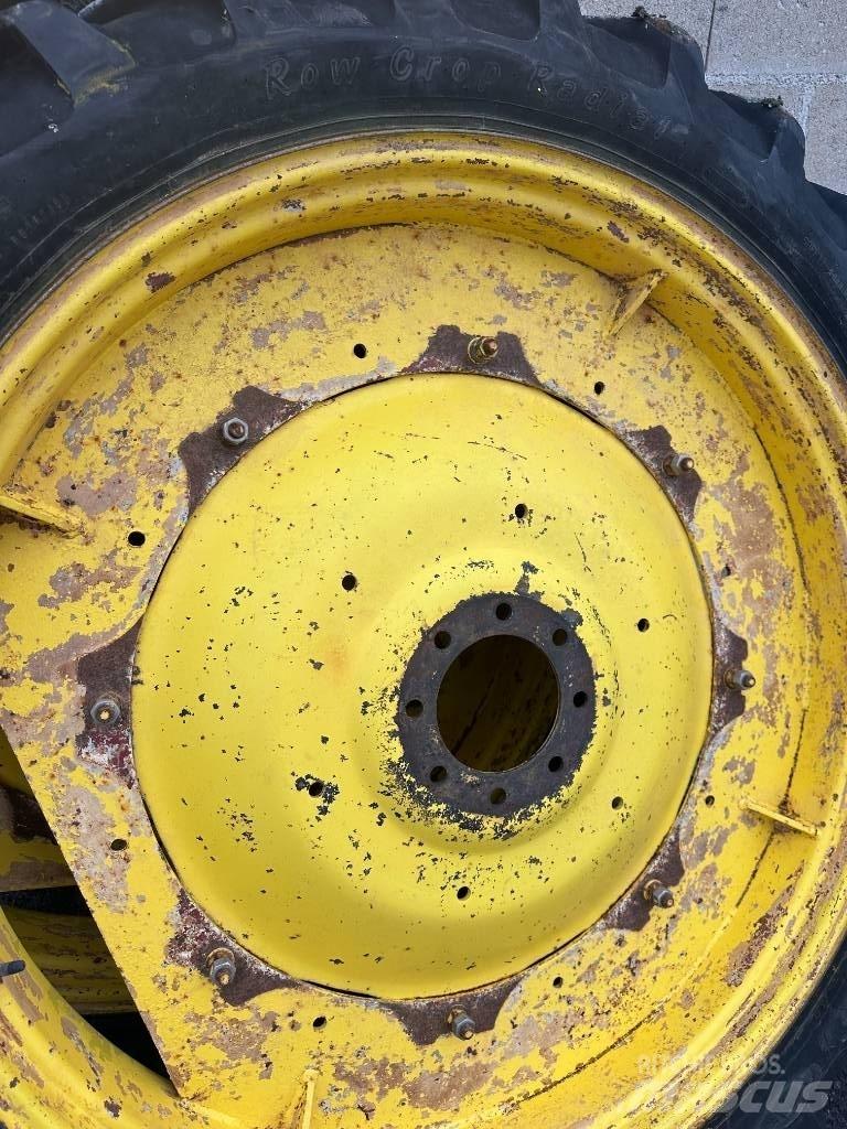 Alliance 230/95R44 Dekk, hjul og felger