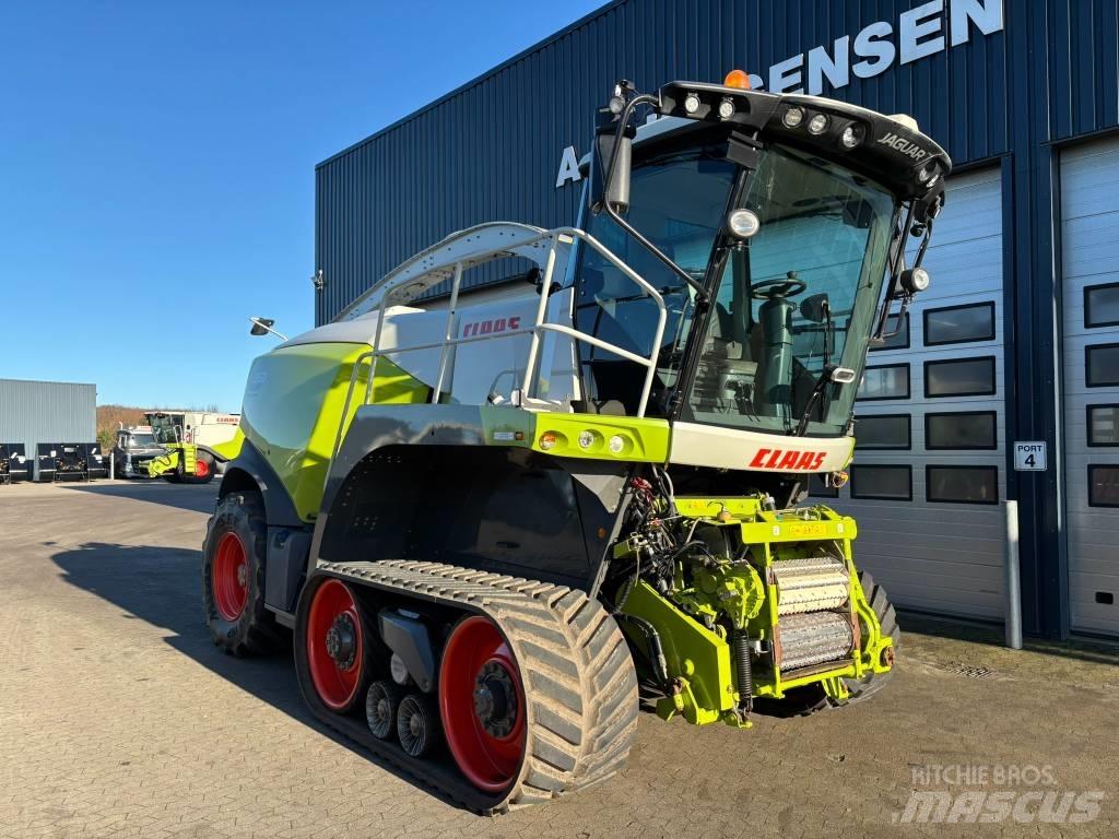 CLAAS Jaguar 960 4WD Selvdrevne fôrhøstere