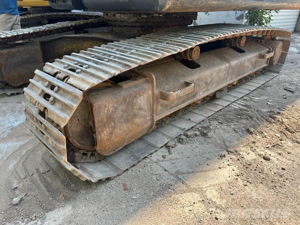 Hyundai 220LC-9S Beltegraver