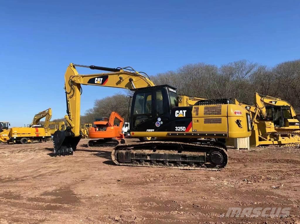 CAT 325 D Beltegraver