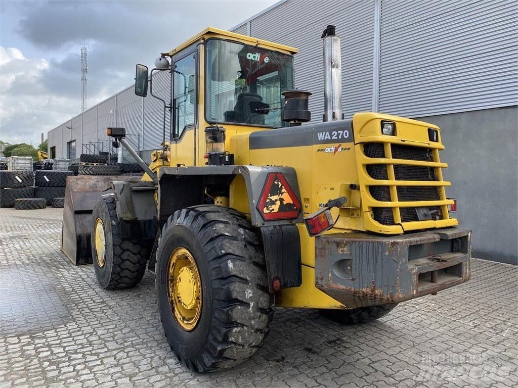 Komatsu WA270-3 Hjullastere