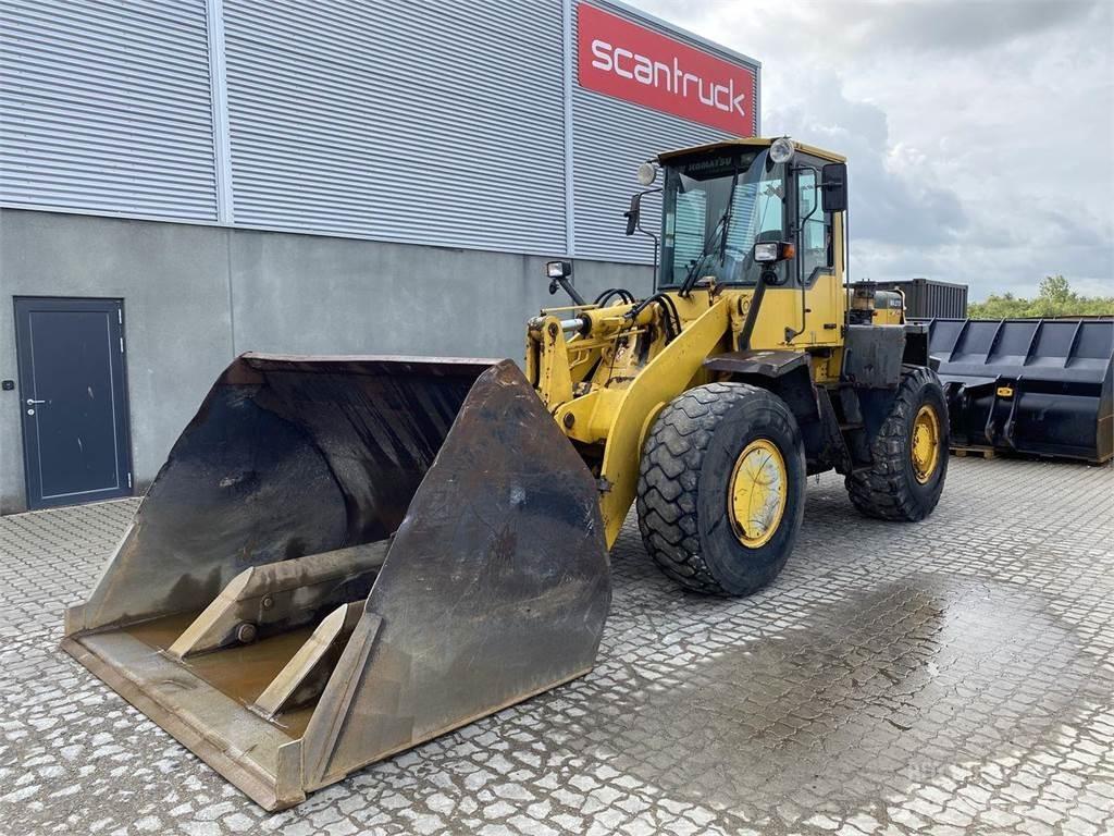 Komatsu WA270-3 Hjullastere