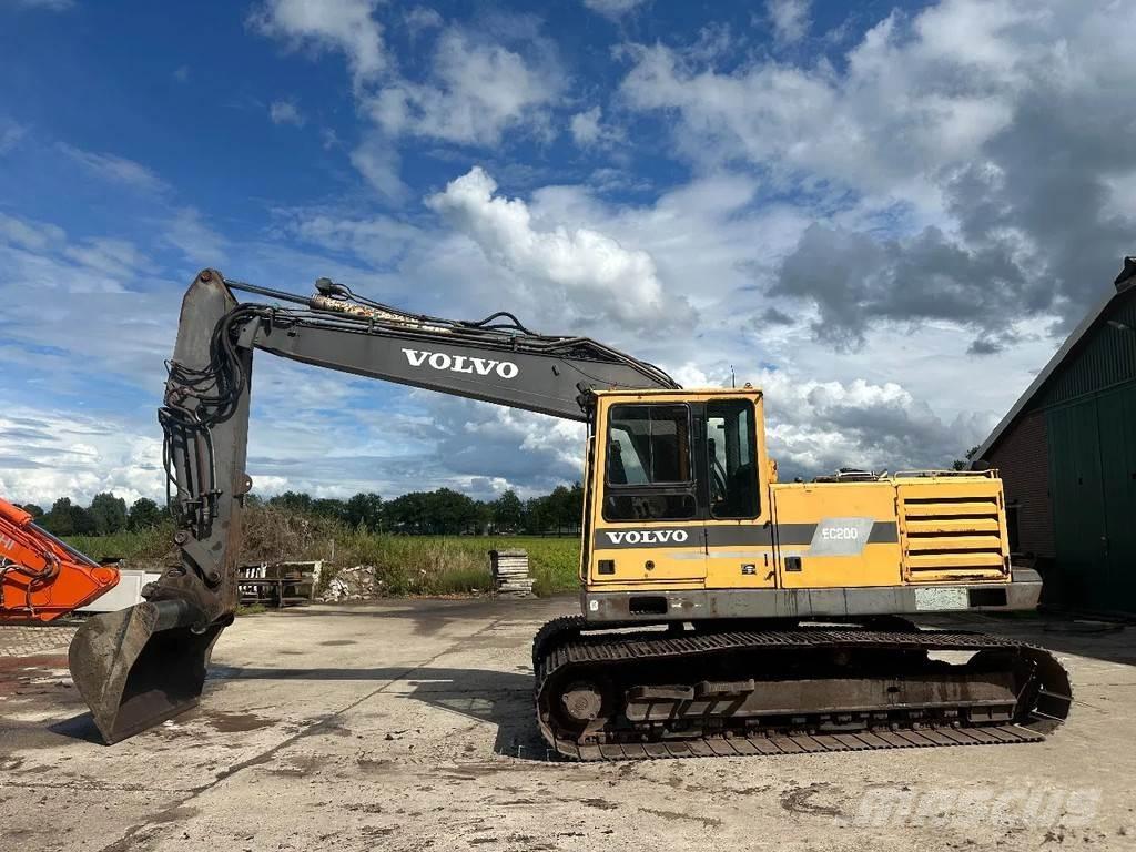 Volvo EC200 Beltegraver