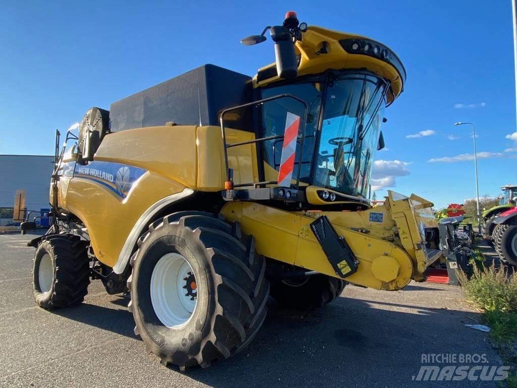New Holland CX 8.90 Skurtreskere