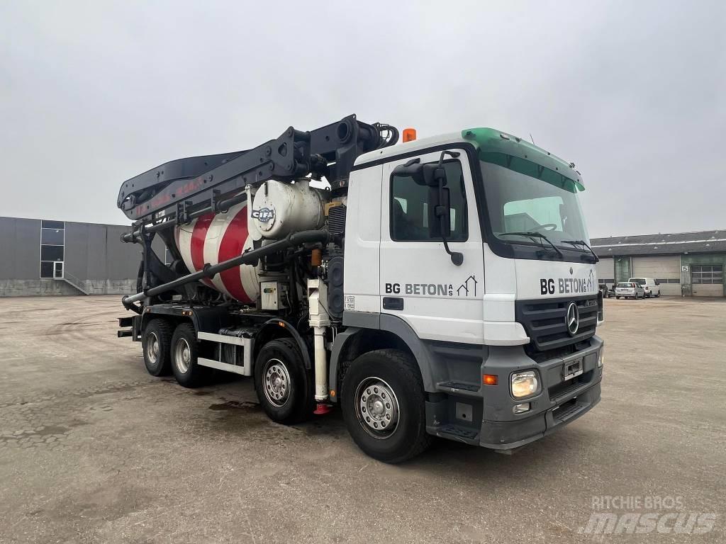 Mercedes-Benz 3244 Betongpumpe biler
