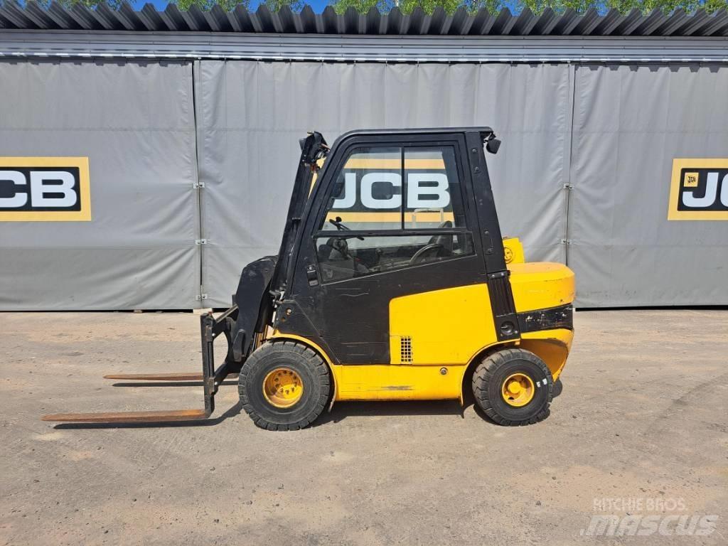 JCB TLT 30D Diesel Trucker