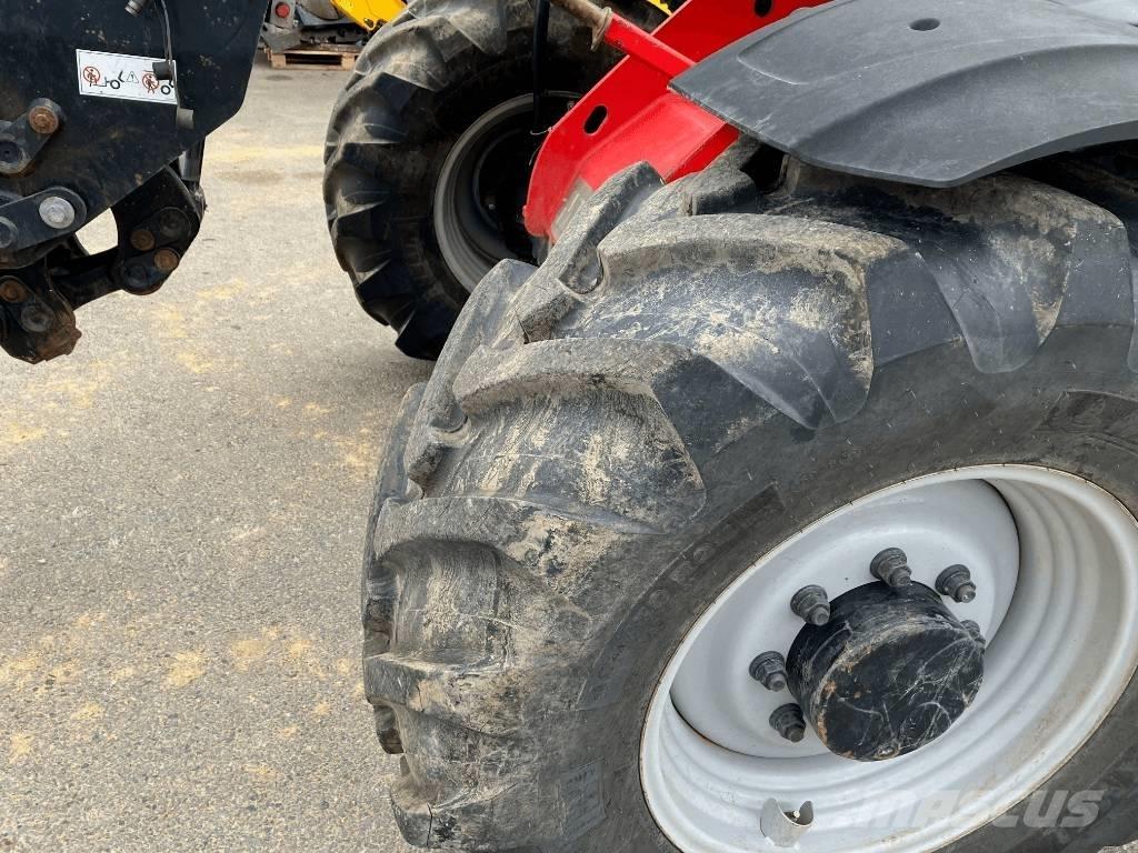 Manitou 841-145 PS + Traktorer
