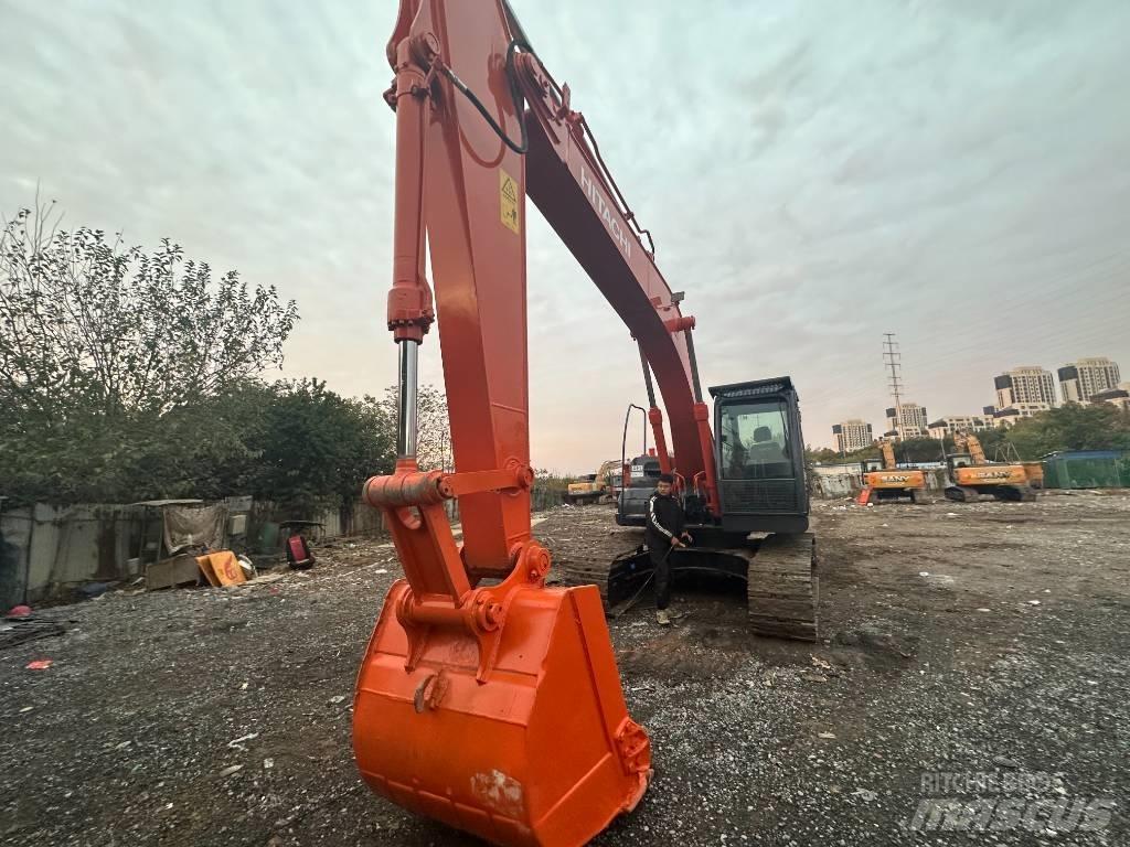 Hitachi ZX 200 Beltegraver