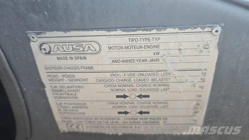 Ausa D 250 Mini dumpere