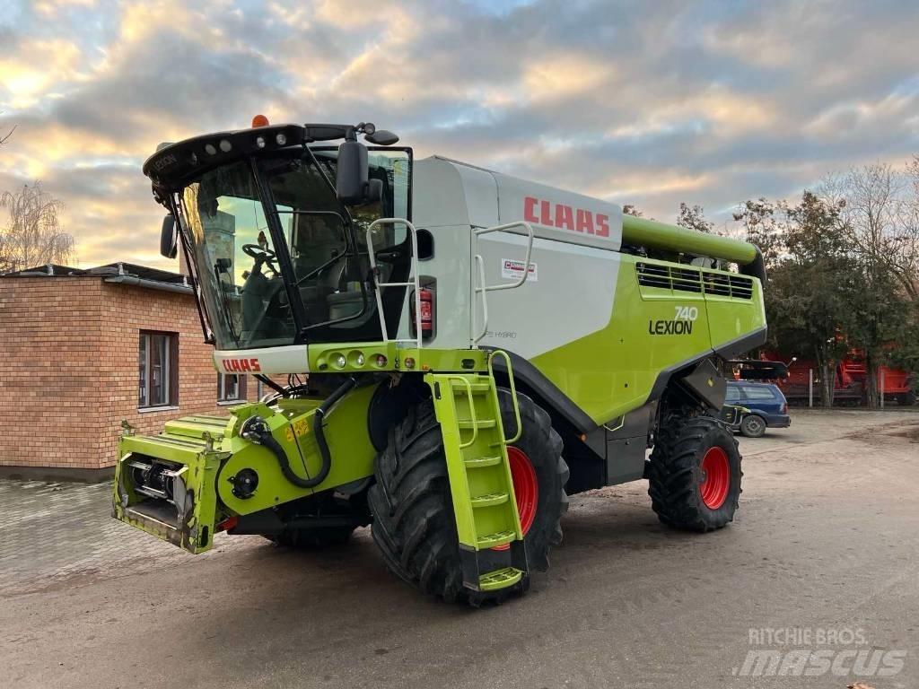 CLAAS 740 Skurtreskere