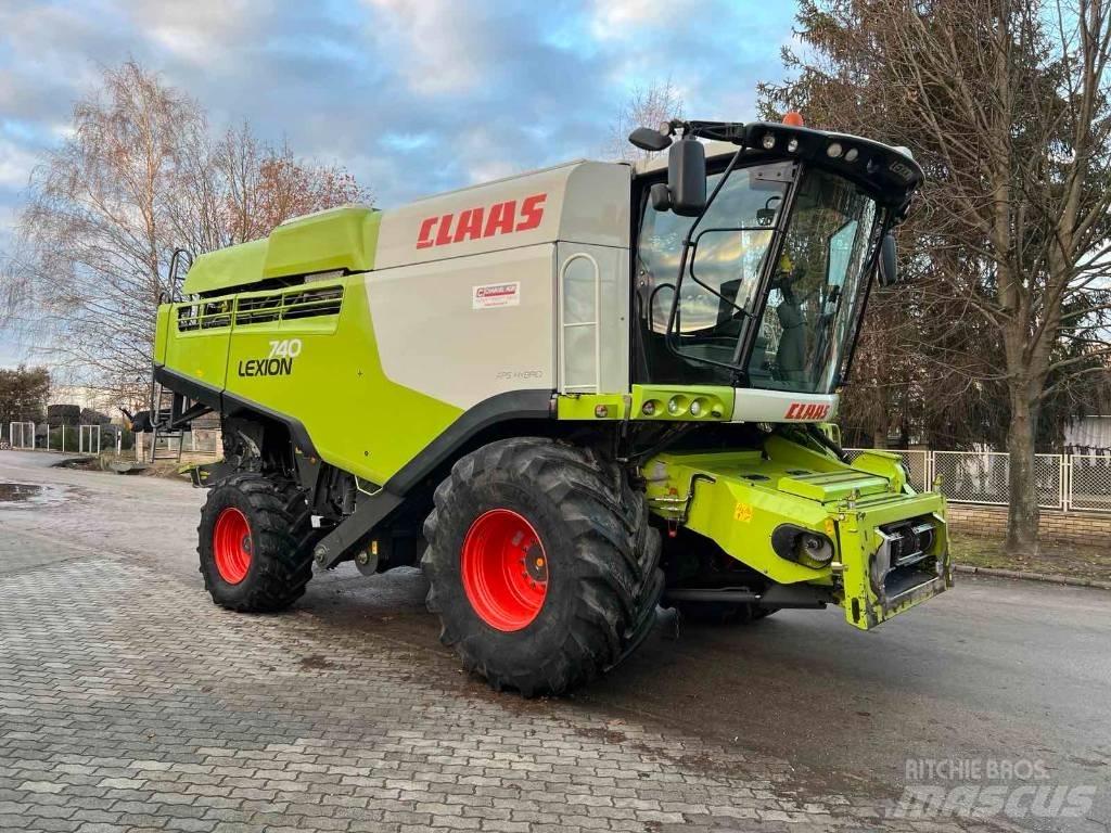 CLAAS 740 Skurtreskere