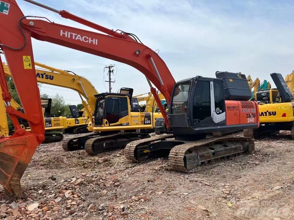 Hitachi ZX 240-3 Beltegraver