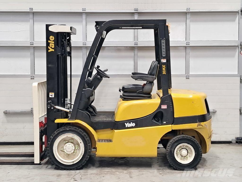 Yale GDP30MXE2195 Diesel Trucker