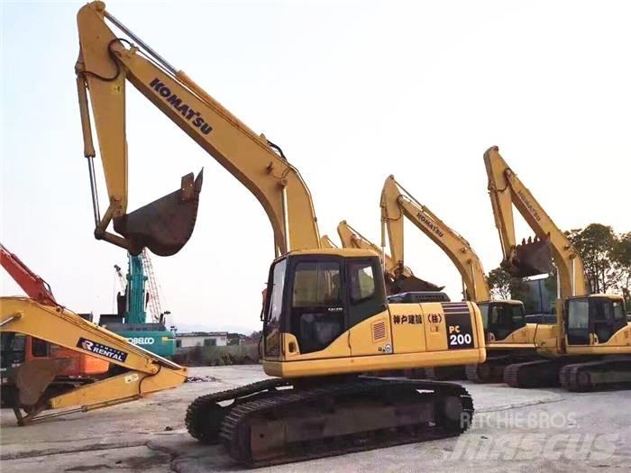 Komatsu PC 200-7 Beltegraver