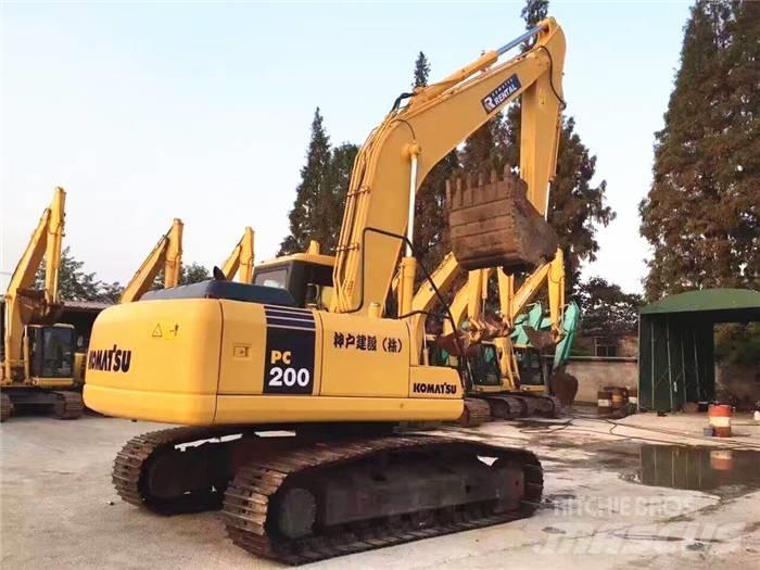 Komatsu PC 200-7 Beltegraver