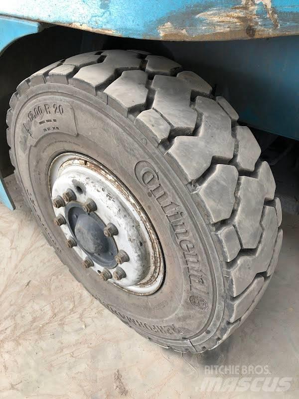 SMV SL 12-600 A Diesel Trucker