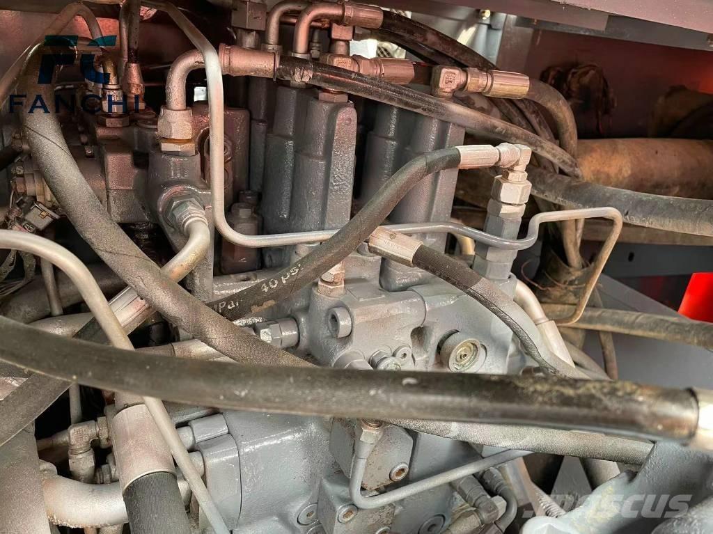 Hitachi EX 200 LC-5 Beltegraver