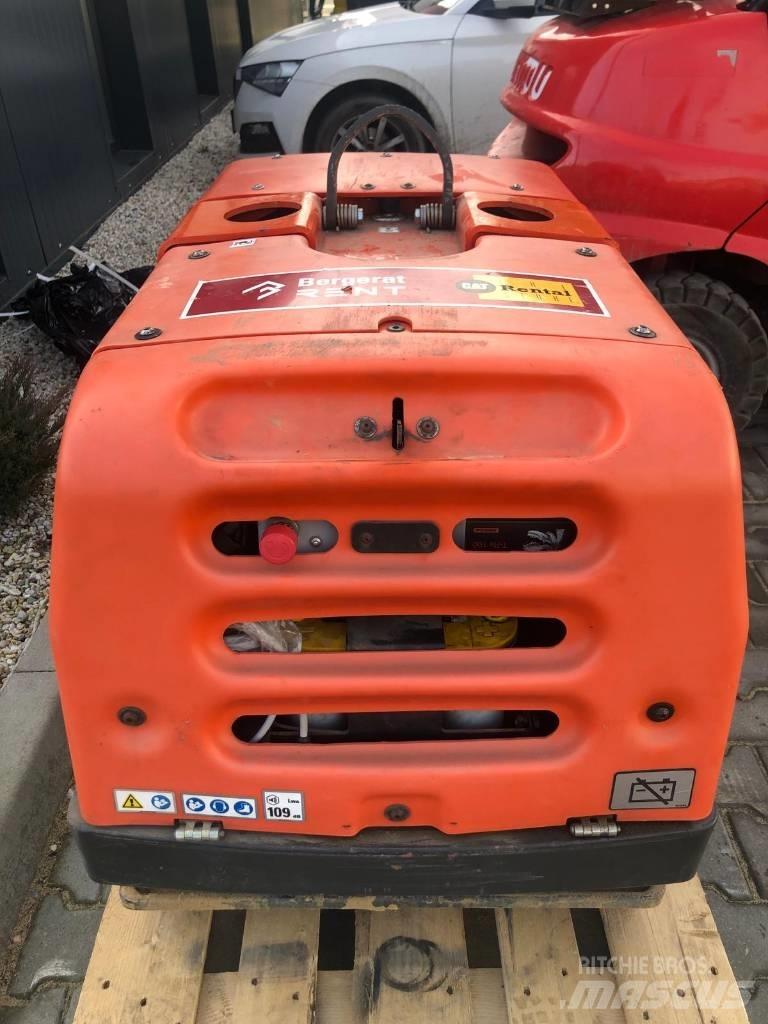 Husqvarna LH804 Hjullaster til komprimering