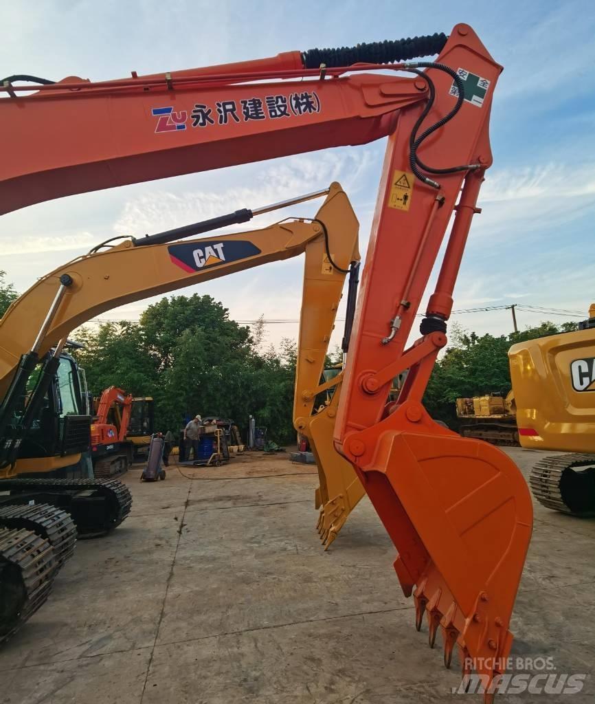 Hitachi ZX 200 Beltegraver
