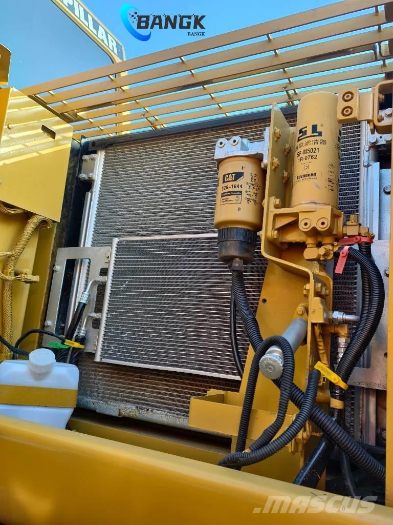 CAT 330 CL Beltegraver