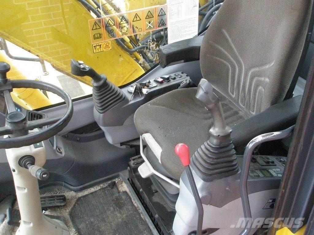 Komatsu PW140-7 Hjulgravere