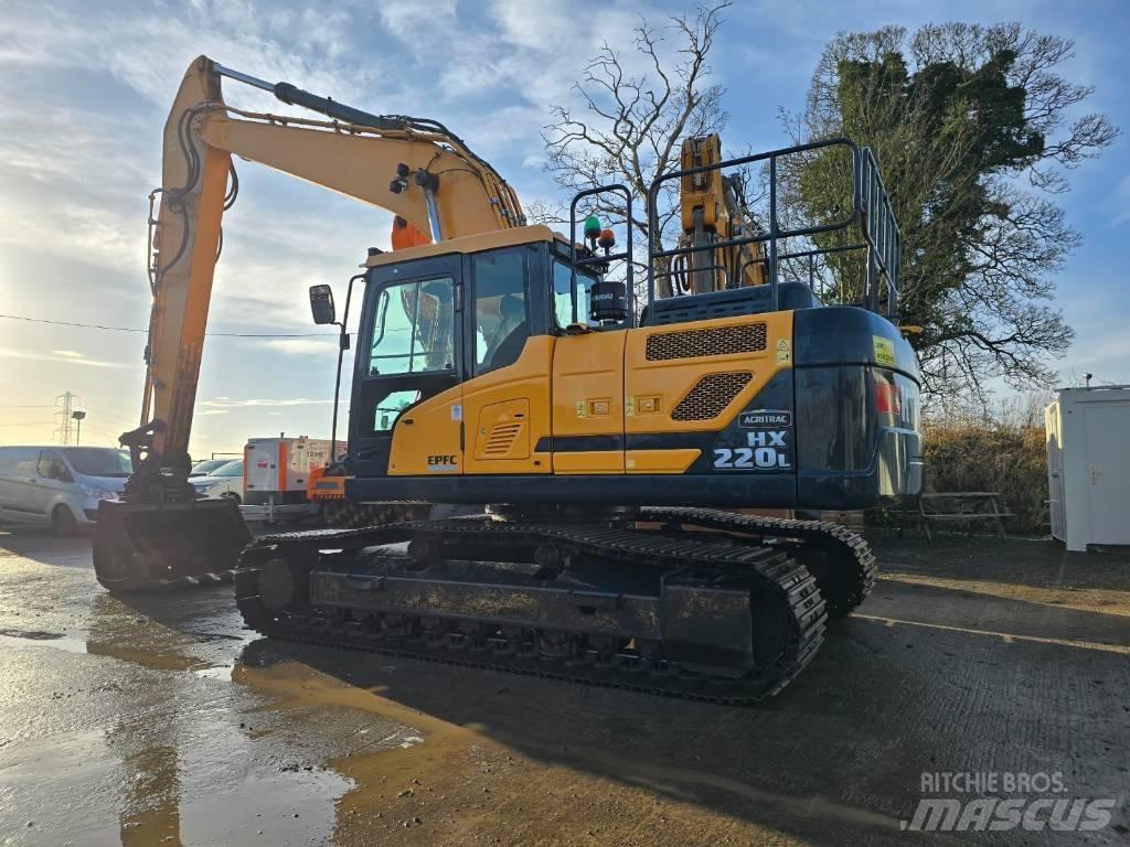 Hyundai HX220L Beltegraver