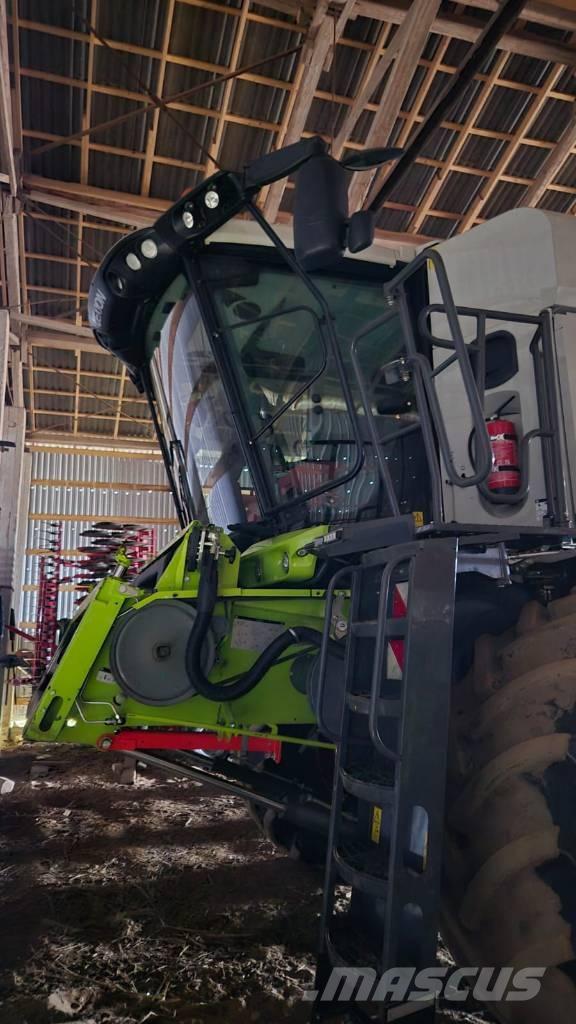 CLAAS Lexion 6700 Skurtreskere
